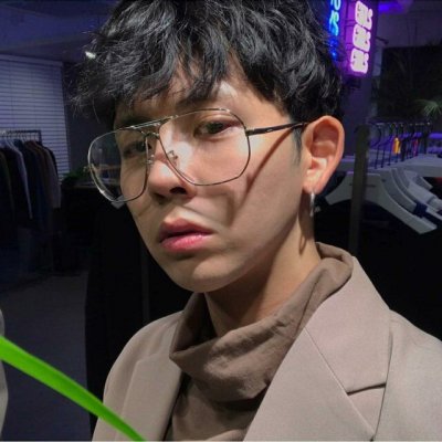 男生现代网红帅气头像图片