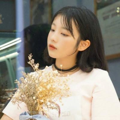 长发清新气质美女头像图片