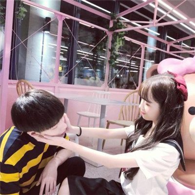 双人情侣暧昧头像亲吻霸气图片