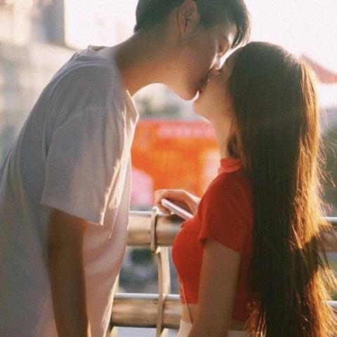小清新风格的文艺情侣头像图片