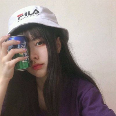 戴帽子酷帅头像女生高清图片