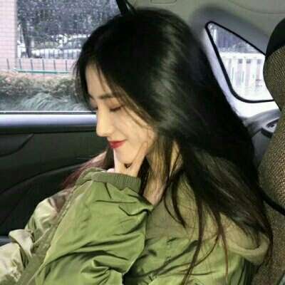 绿色系高清头像女生图片