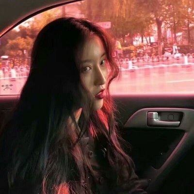 红色高清女头有气质的真人图片