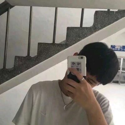 qq头像手机控男生头像帅气图片