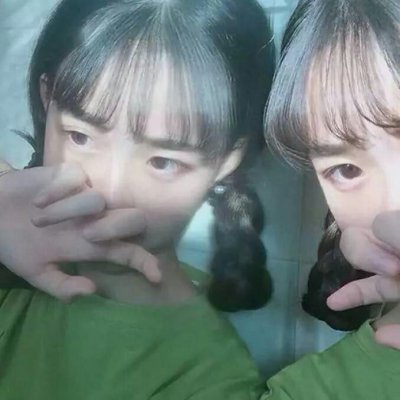 简单耐看干净头像女生绿色图片