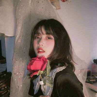 女生头像伤感时尚