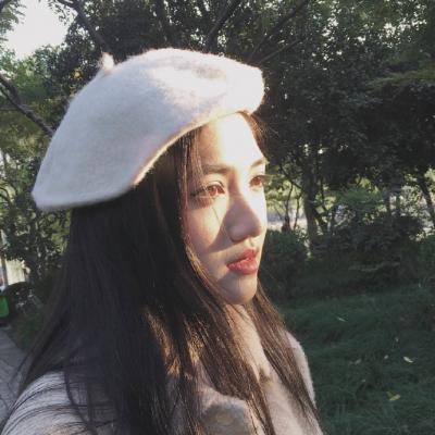 真人女生文艺范的微信高清头像