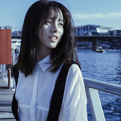 女生头像唯美浅蓝色高清图片