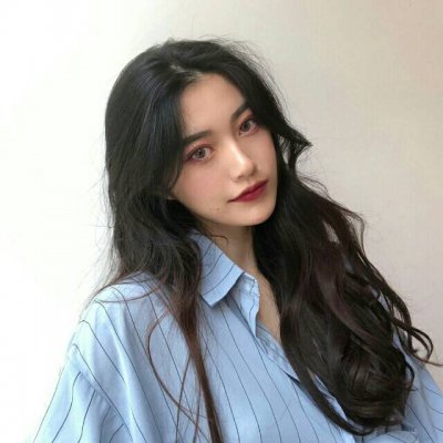 女生头像唯美浅蓝色高清图片