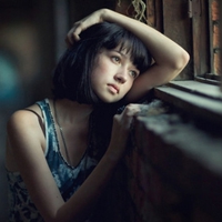 圆脸齐刘海适合的发型图片女生头像