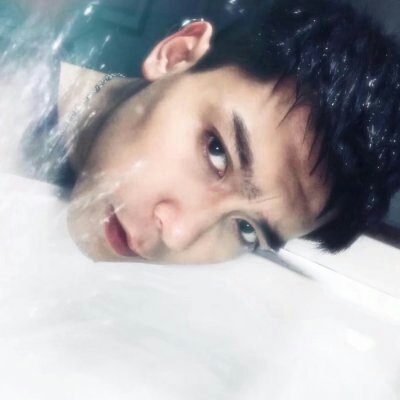 韩系情头图片一对两张分开