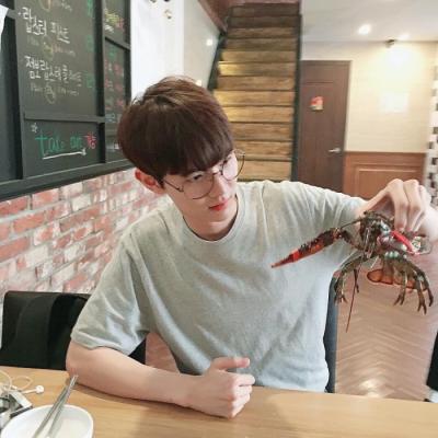 微信头像男生小清新阳光帅气