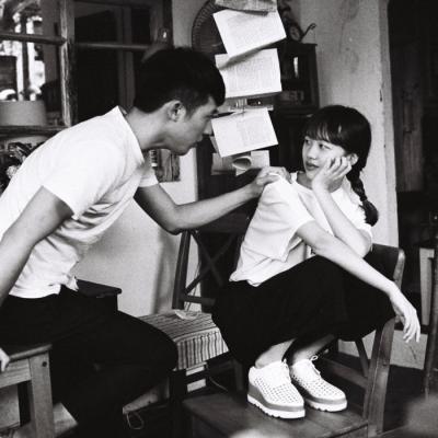 情侣两人头像一对黑白