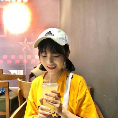 戴帽子酷帅头像女生高清图片