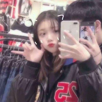 qq情侣头像手机控一对两张图片