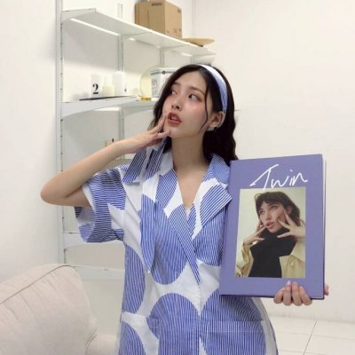 女生头像唯美浅蓝色高清图片