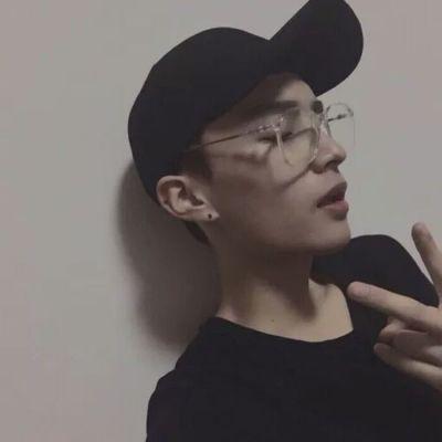 真人可爱男生头像