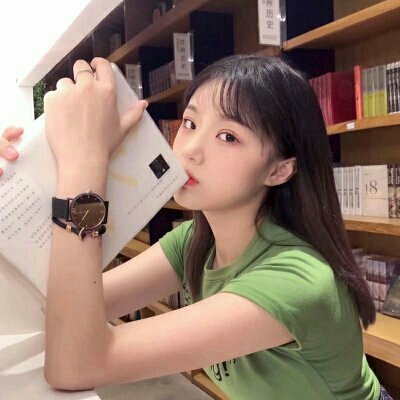 绿色系高清头像女生图片