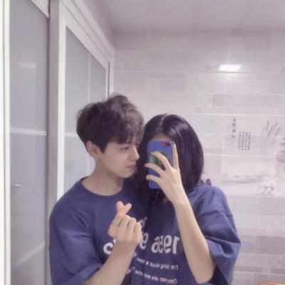 qq情侣头像手机控一对两张图片