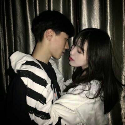相亲相爱情侣头像真人版图片