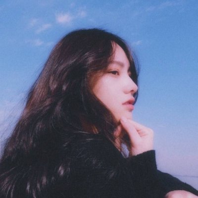 女生头像唯美浅蓝色高清图片