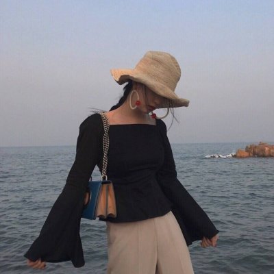 女生头像唯美浅蓝色高清图片