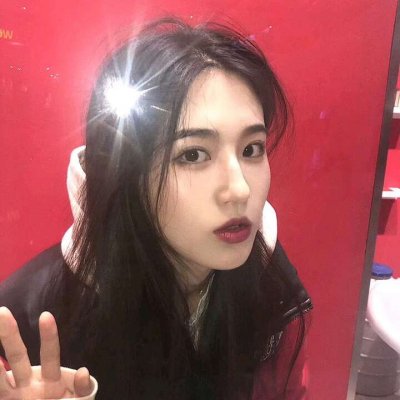 微信头像红色系列真人女生图片