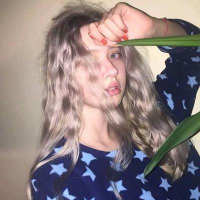 欧美小清新森系女头像图片