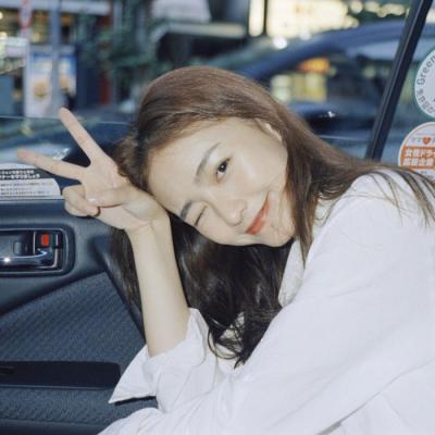 女生微信头像淡雅气质清新图片