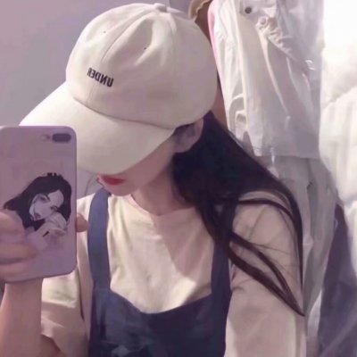 女生图片背影或侧脸头像戴帽子