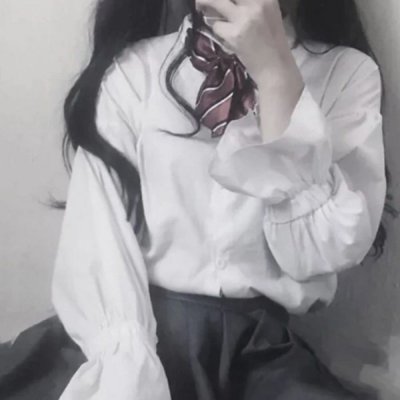 半身高清不露脸的穿制服部位头像女