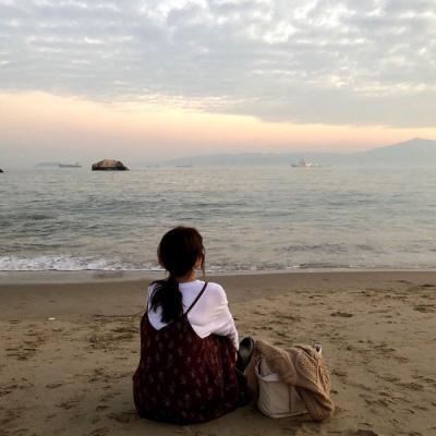 女生微信头像淡雅气质清新图片