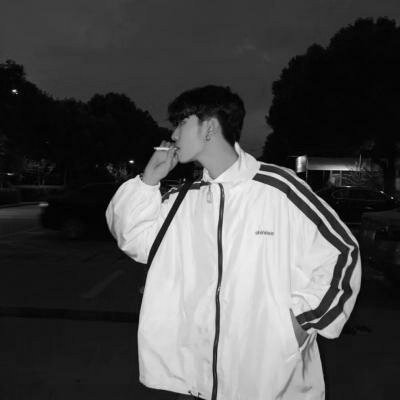 真人男生高冷有气质的头像图片