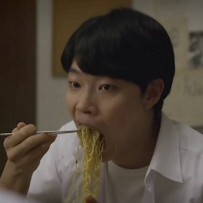 韩剧情侣头像一对两张图片