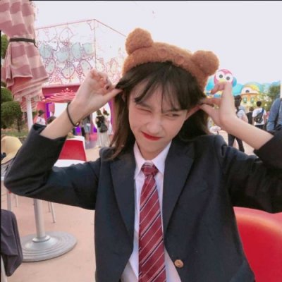 微信头像红色系列真人女生图片