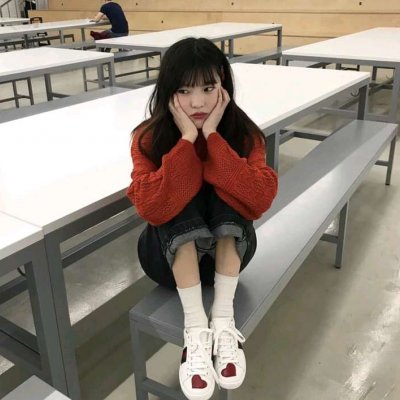 微信头像红色系列真人女生图片