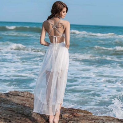 露背微信头像女生海边
