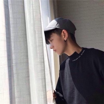 真人男生高冷有气质的头像图片