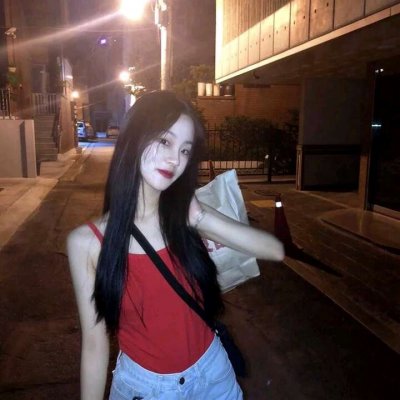 微信头像红色系列真人女生图片