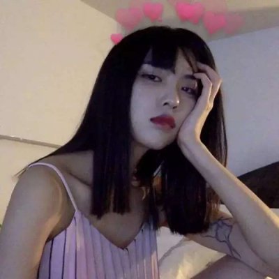 2025年最火的头像图片女