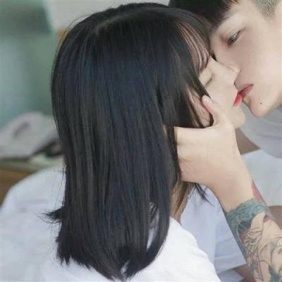很明显的情侣头像图片一对