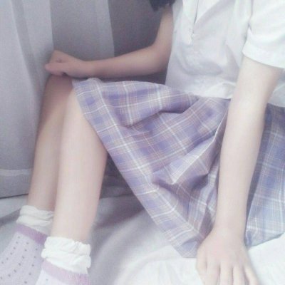 半身高清不露脸的穿制服部位头像女