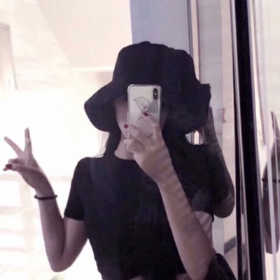 女生图片背影或侧脸头像戴帽子