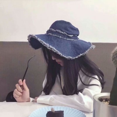 女生图片背影或侧脸头像戴帽子