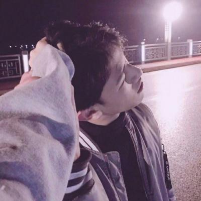很明显的情侣头像图片一对
