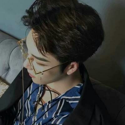 男生好看的微信头像酷酷的图片