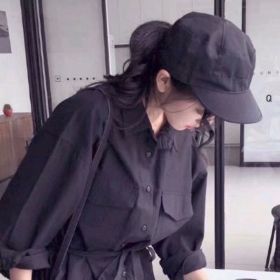 女生图片背影或侧脸头像戴帽子