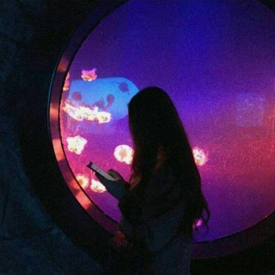 紫色荧光真人情侣头像
