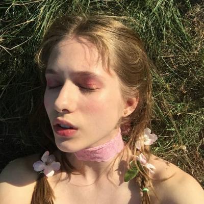 欧美小清新森系女头像图片