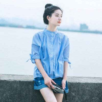 扎丸子头气质型女生头像图片